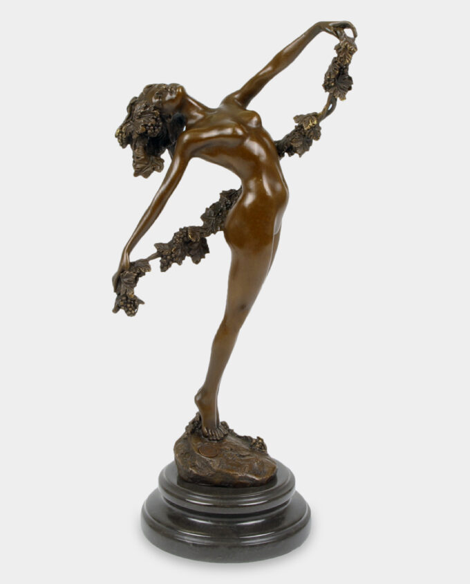 Naga Kobieta z Girlandą Winorośli Rzeźba z Brązu