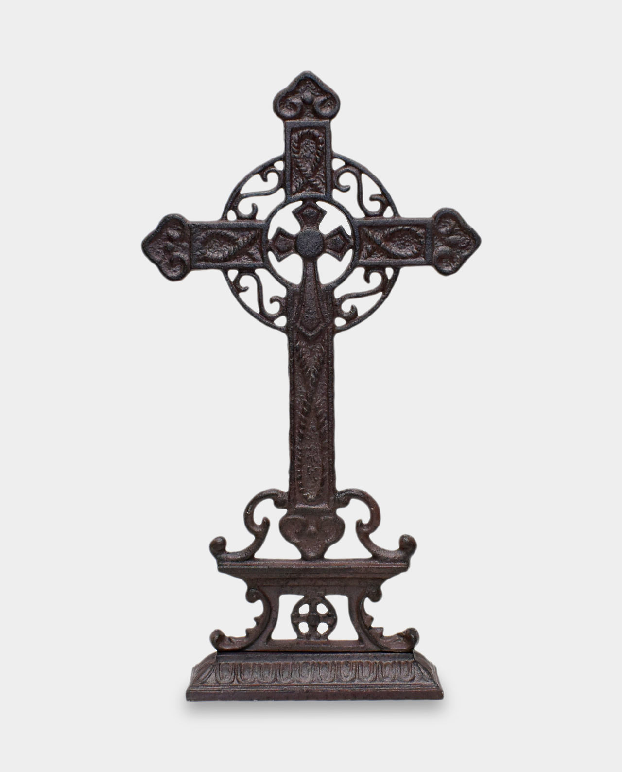 Чугунный крест. Крест чугунный. Крест из чугуна. Крест чугунный настенный. Стилизованный крест.