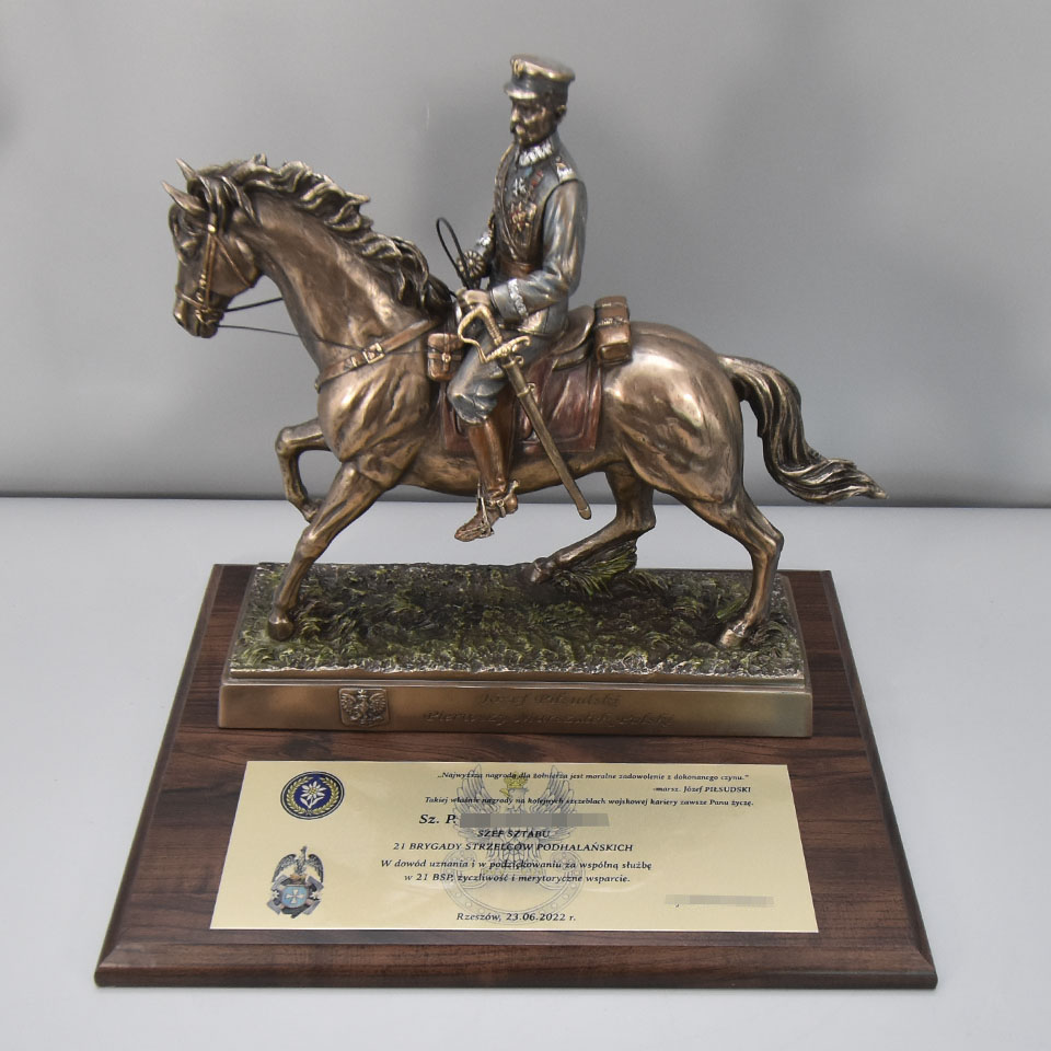 Acknowledgment for Joint Service from the Rifle Brigade - Sculpture of Pilsudski on a Horse with Dedication